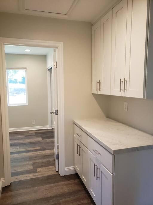 Bouganvilla 4-Bedroom, 2-Baths, Single Family House Thousand Oaks Exterior photo